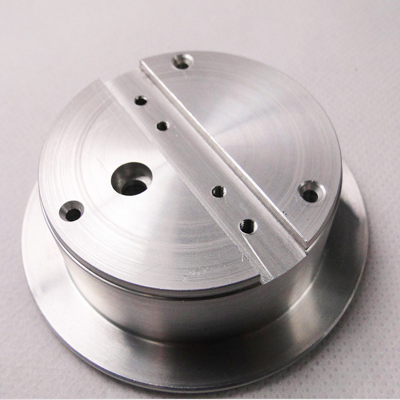 Dongguan CNC machining machinery hardware parts automatic lathe milling machine CNC aluminum alloy machining center